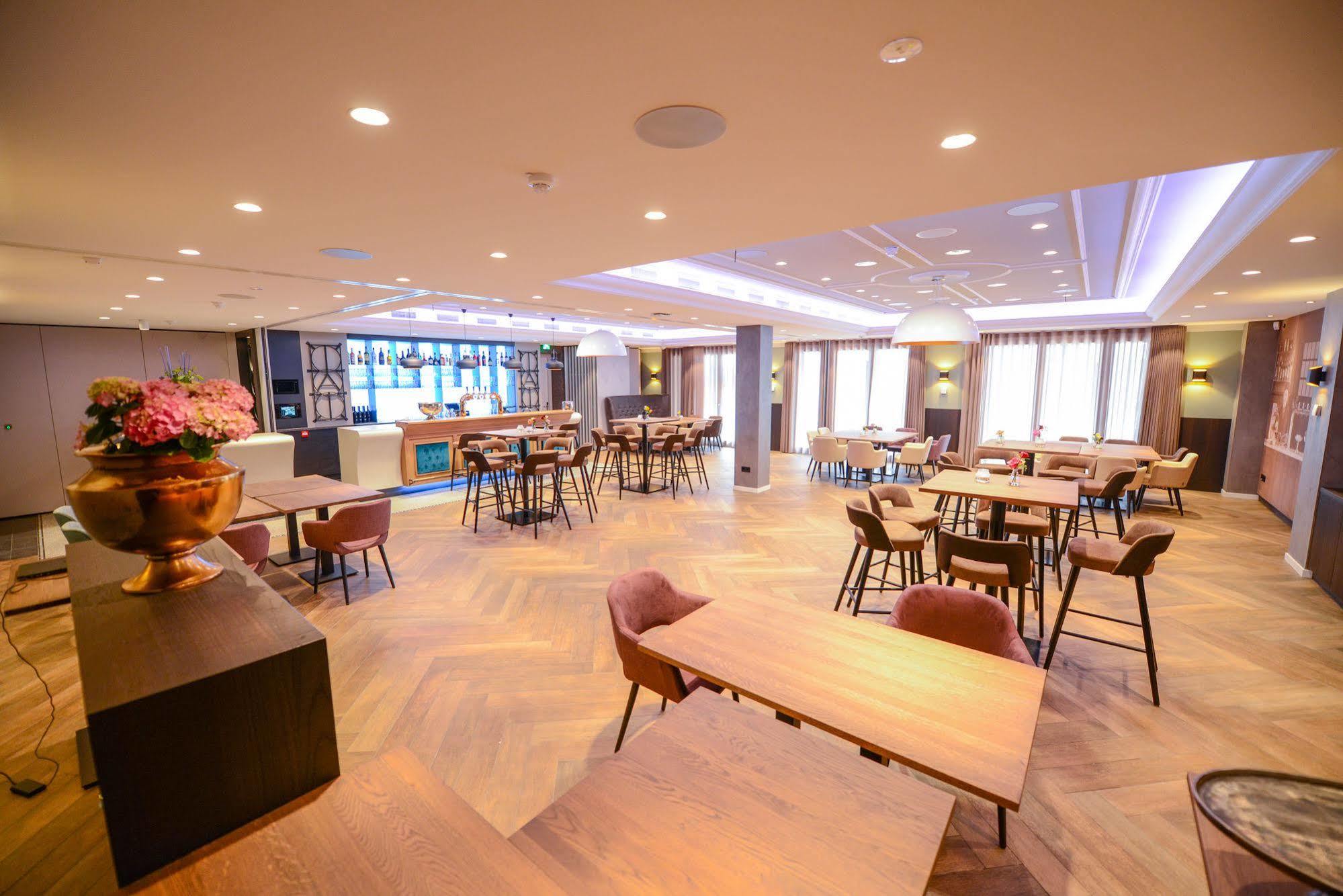 Brasserie-Hotel Antje Van De Statie Верт Екстер'єр фото